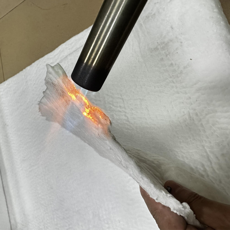 پتو الیاف سرامیکی سیلیکونی مقاوم در برابر آتش